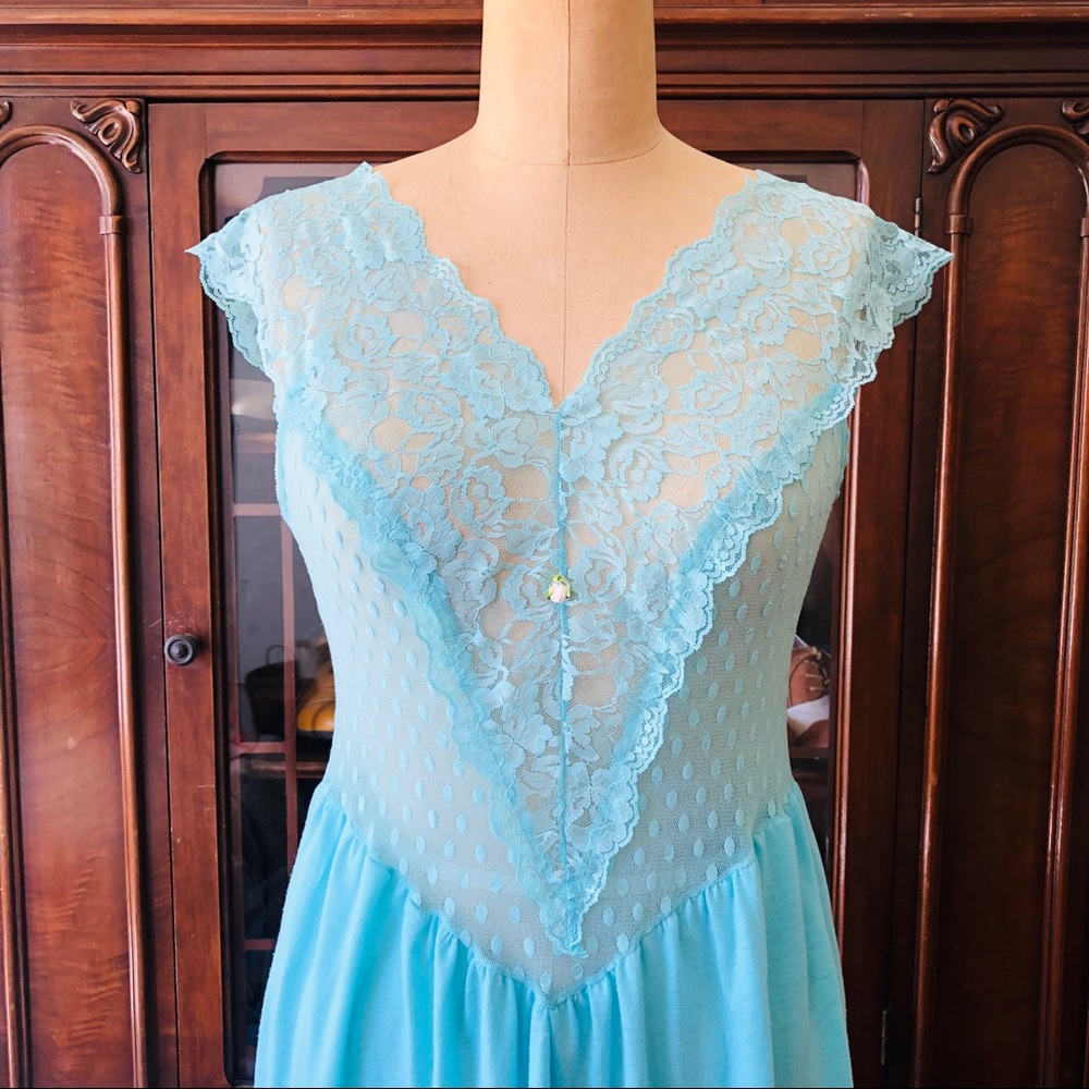 VINTAGE Victorian Mint Lace Nightgown